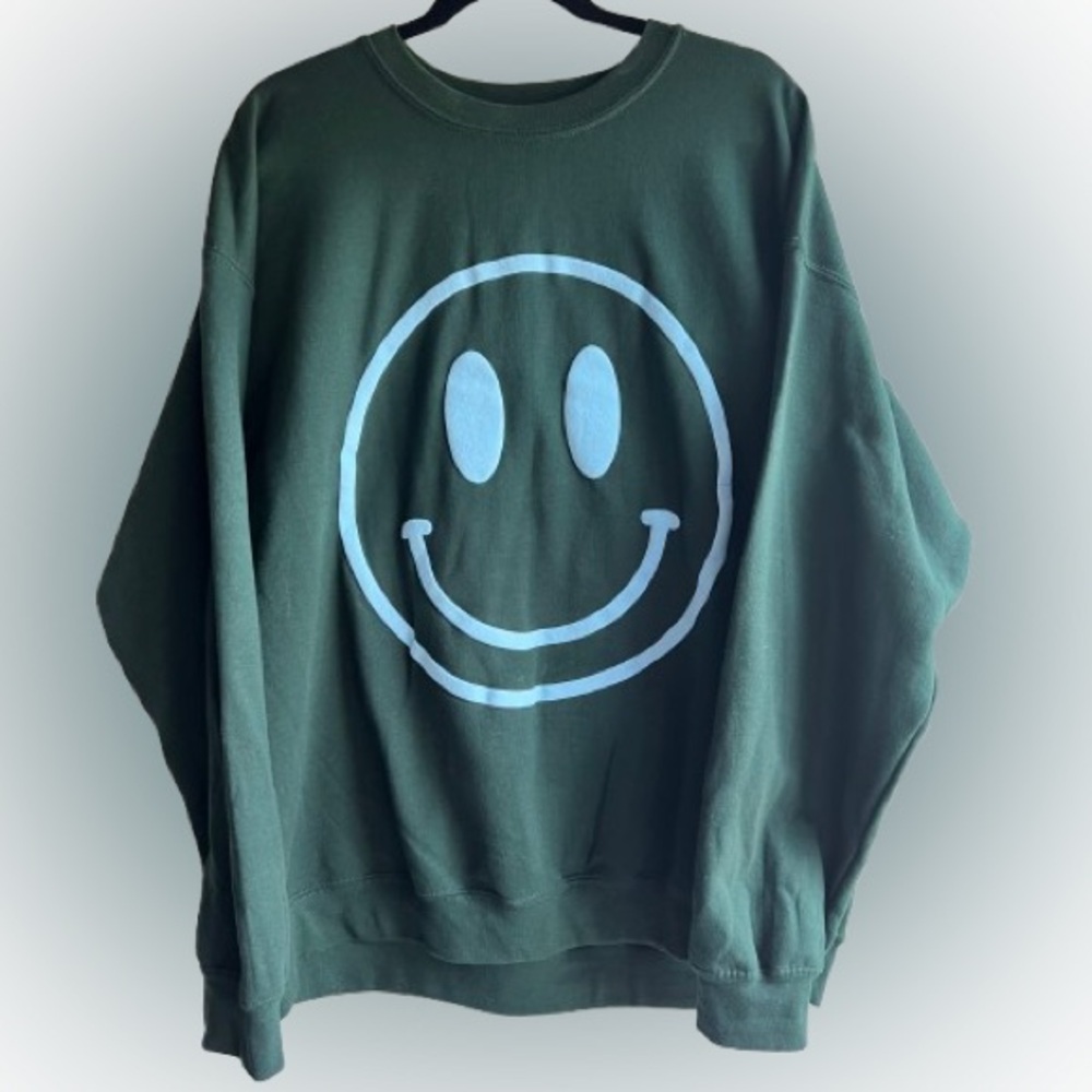 NWOT Dressed in LaLa Green “The World Needs Your Magic” Smiley Sweatshirt Sz-S/M - Picture 4 of 13